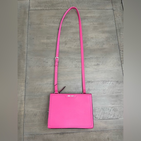 Nine West Handbags - Nine West Triple Compartment Crossbody